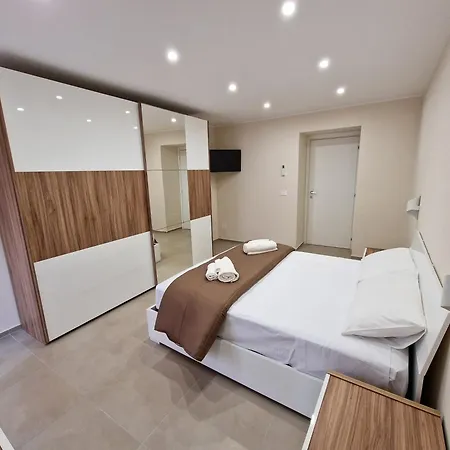 Apartment A&g